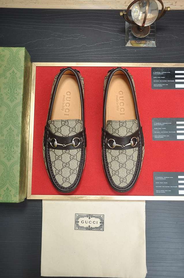Gucci Leather Sneakers Colorway 1 1133230-1