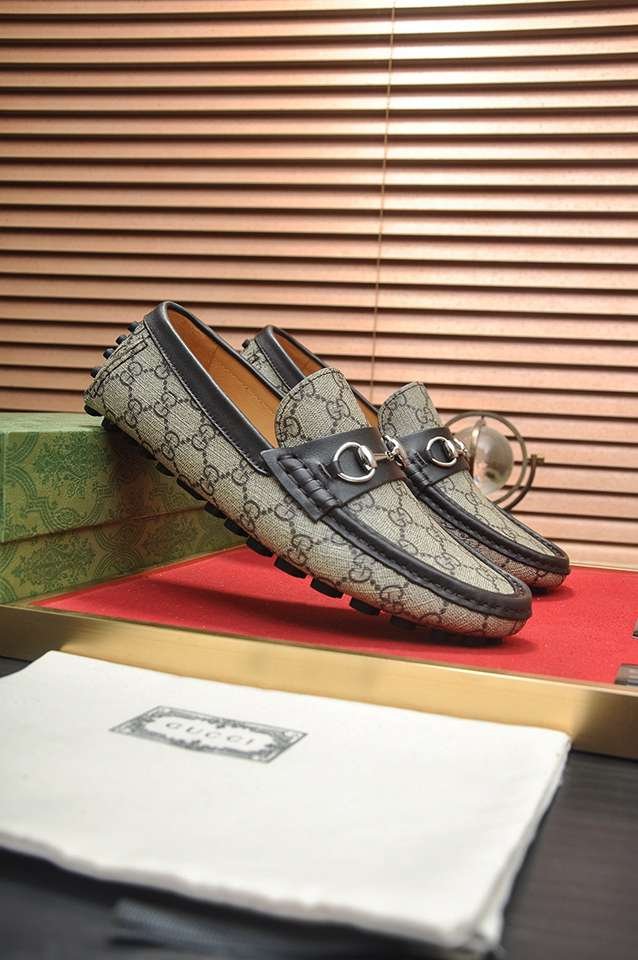 Gucci Leather Sneakers Colorway 1 1133230-1