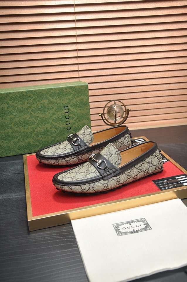 Gucci Leather Sneakers Colorway 1 1133230-1