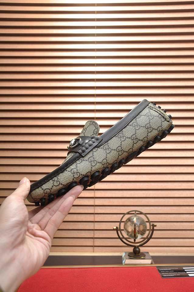 Gucci Leather Sneakers Colorway 1 1133230-1