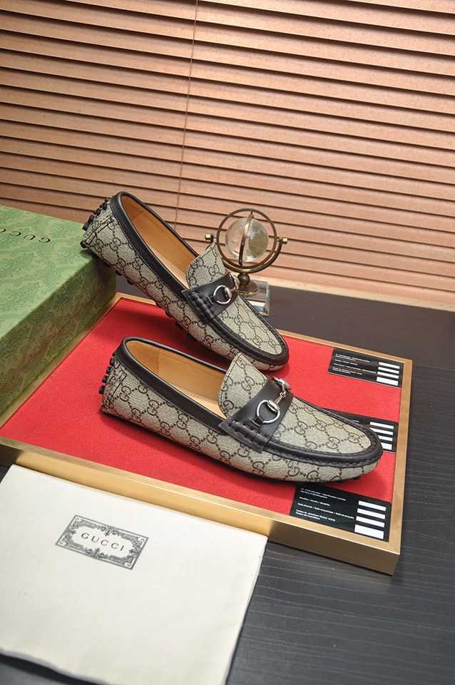 Gucci Leather Sneakers Colorway 1 1133230-1
