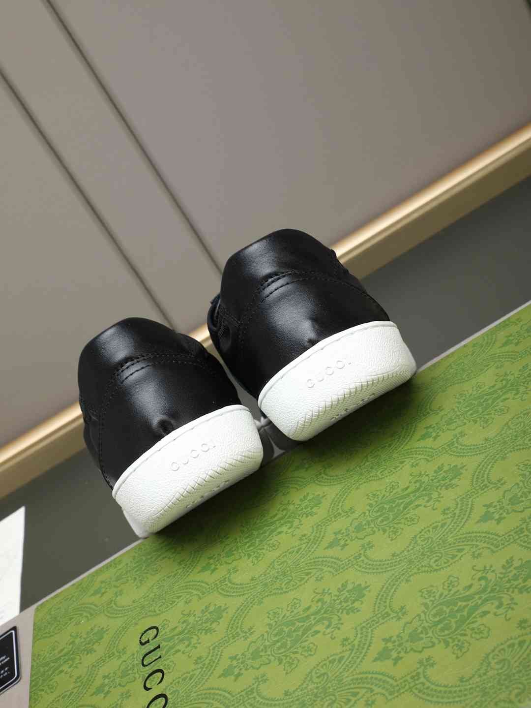Gucci Leather Court Sneakers Colorway 6 1308230-6