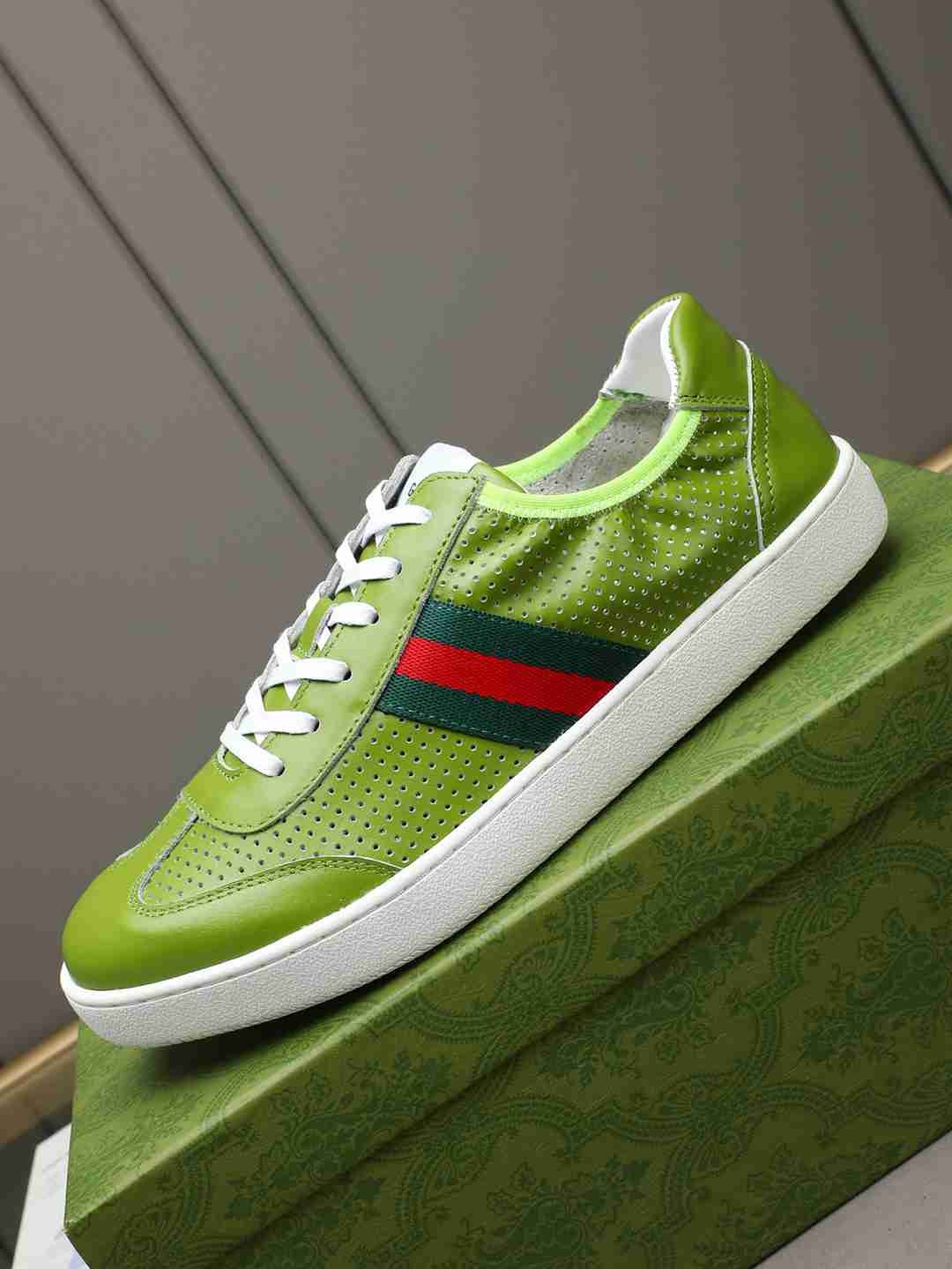 Gucci Leather Court Sneakers 1308230