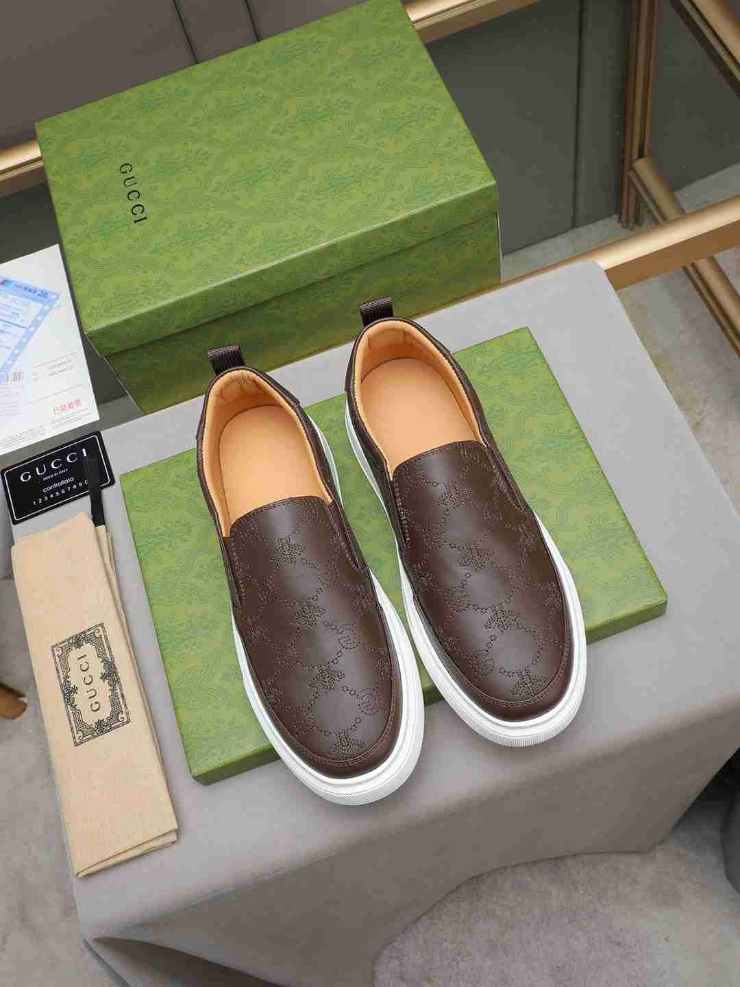 Gucci Leather Sneakers Colorway 3 1308270-3