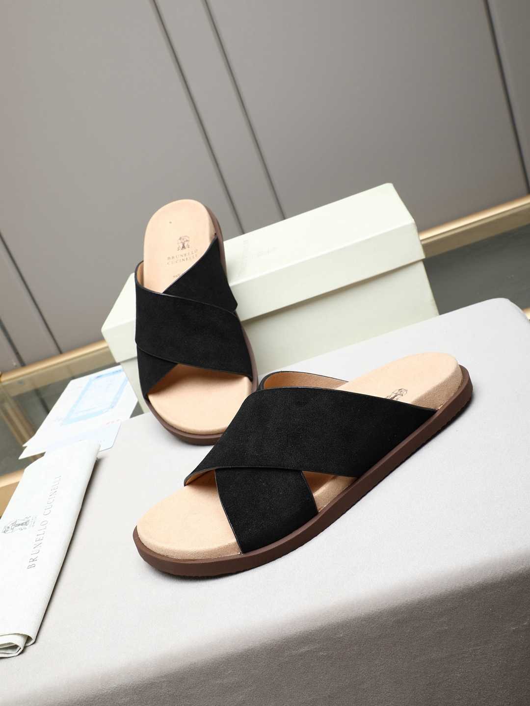 Brunello Cucinelli Men’s Brunello Cucinelli Slides Colorway 31 1308180-31