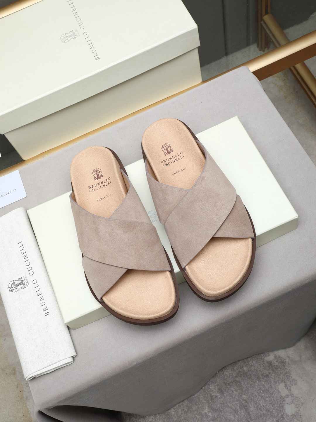 Brunello Cucinelli Men’s Brunello Cucinelli Slides Colorway 29 1308180-29