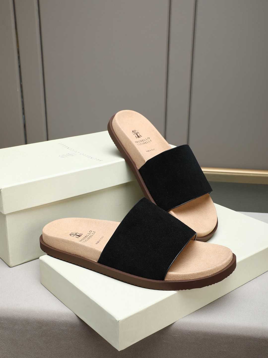 Brunello Cucinelli Men’s Brunello Cucinelli Slides Colorway 28 1308180-28