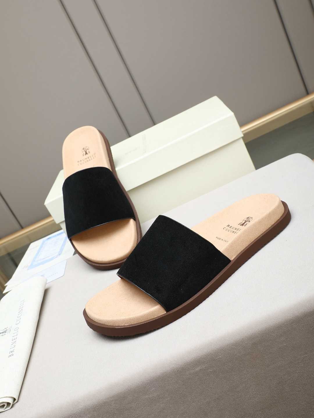 Brunello Cucinelli Men’s Brunello Cucinelli Slides Colorway 28 1308180-28