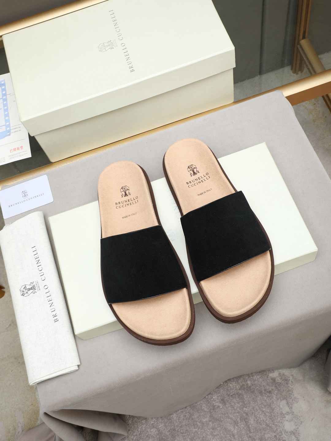 Brunello Cucinelli Men’s Brunello Cucinelli Slides Colorway 28 1308180-28