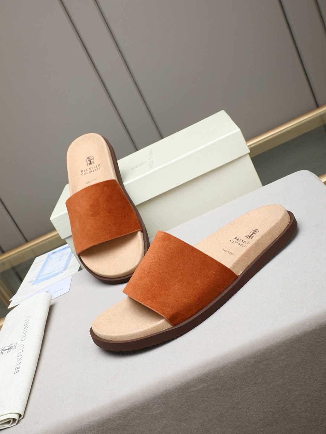 Brunello Cucinelli Men’s Brunello Cucinelli Slides Colorway 27 1308180-27