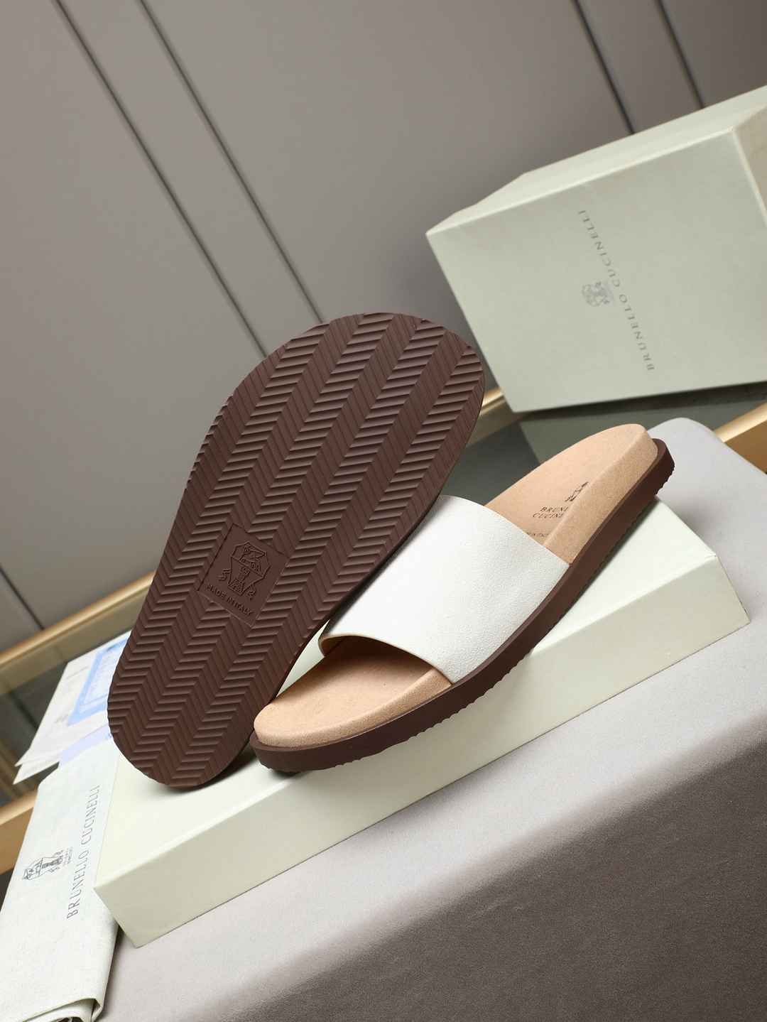 Brunello Cucinelli Men’s Brunello Cucinelli Slides Colorway 26 1308180-26