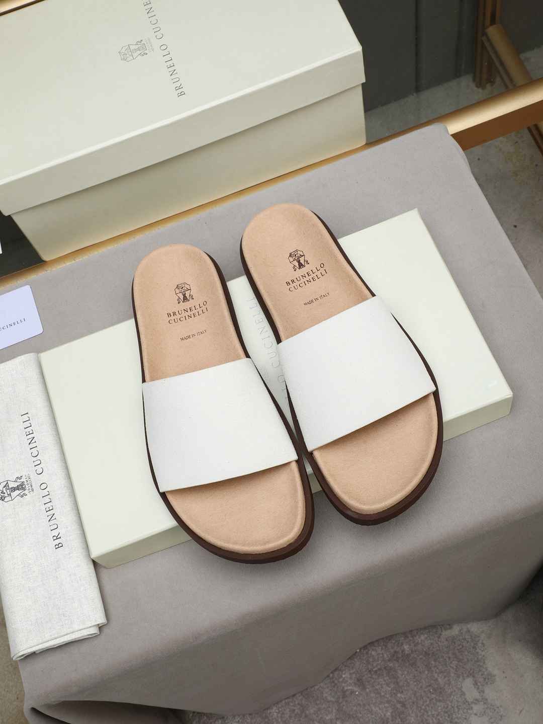 Brunello Cucinelli Men’s Brunello Cucinelli Slides Colorway 26 1308180-26