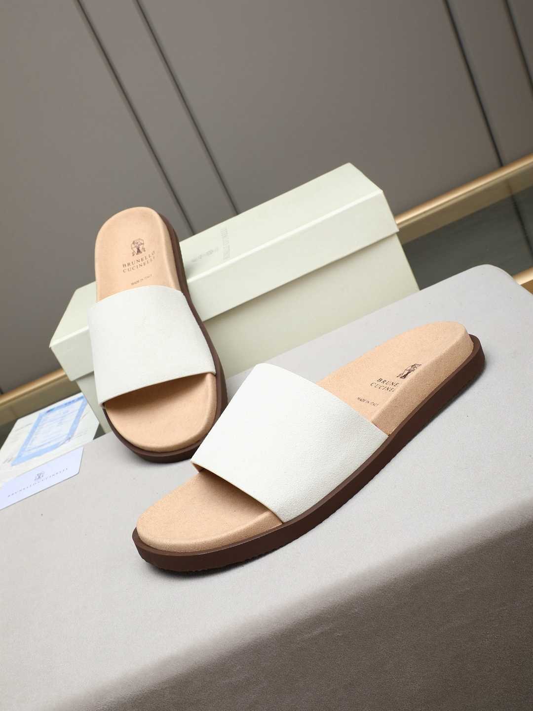 Brunello Cucinelli Men’s Brunello Cucinelli Slides Colorway 26 1308180-26