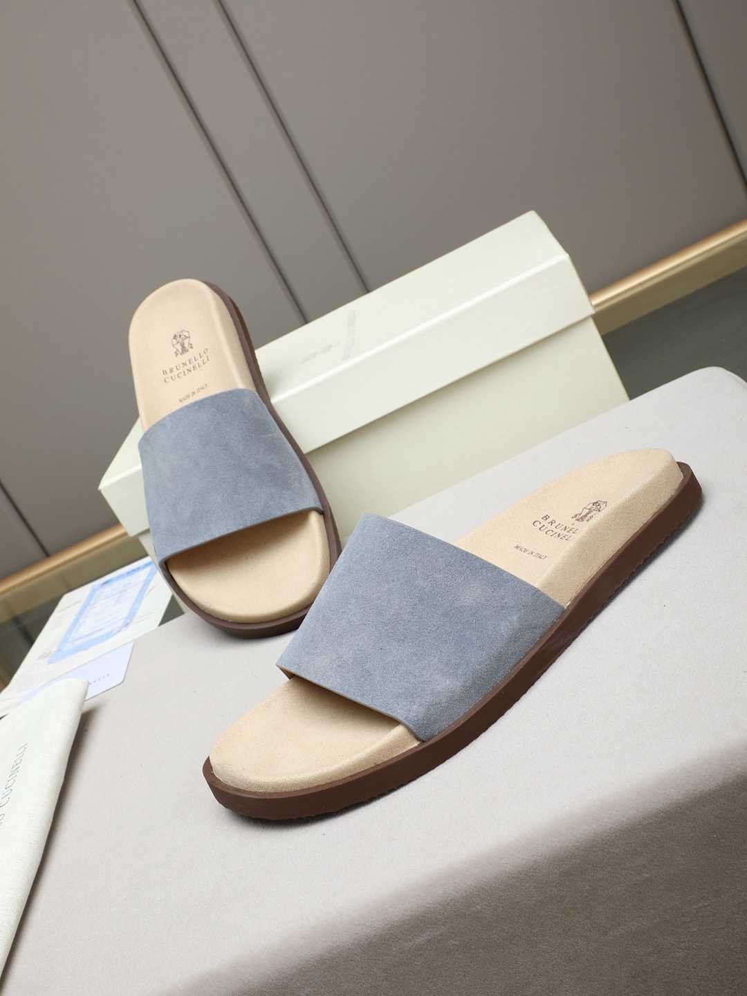 Brunello Cucinelli Men’s Brunello Cucinelli Slides Colorway 25 1308180-25