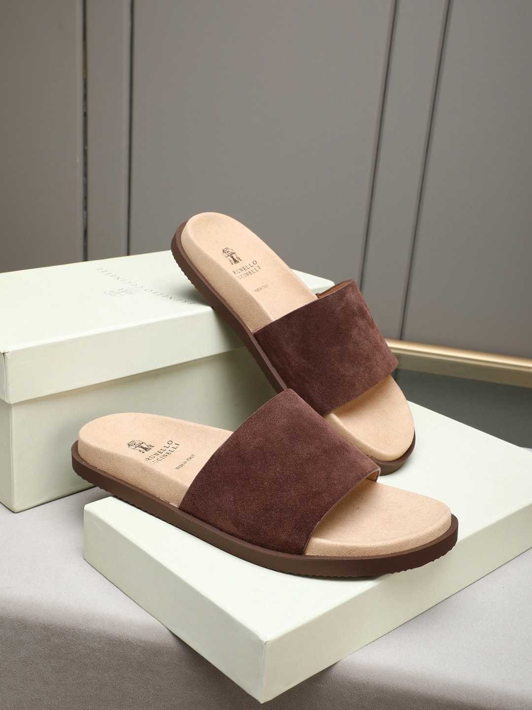 Brunello Cucinelli Men’s Brunello Cucinelli Slides Colorway 24 1308180-24