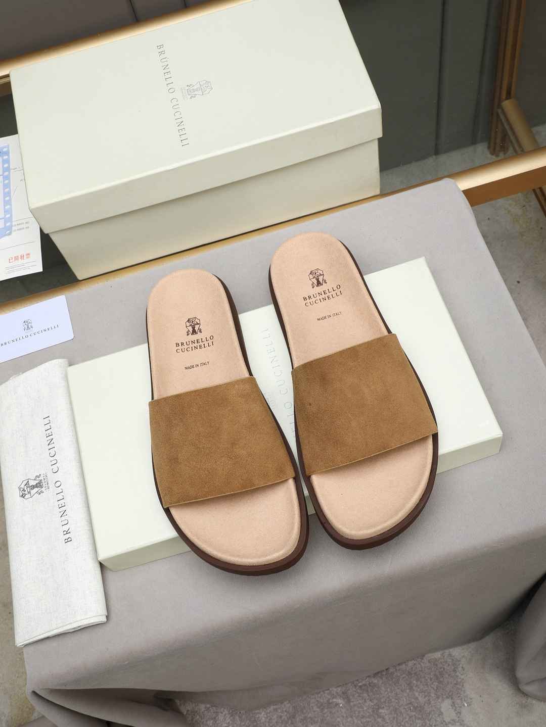 Brunello Cucinelli Men’s Brunello Cucinelli Slides Colorway 22 1308180-22