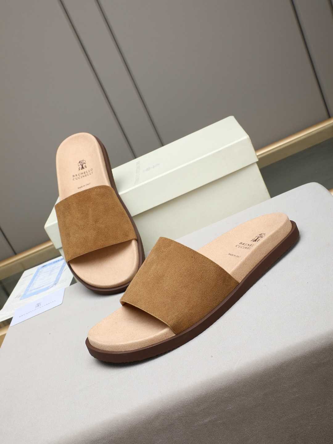 Brunello Cucinelli Men’s Brunello Cucinelli Slides Colorway 22 1308180-22