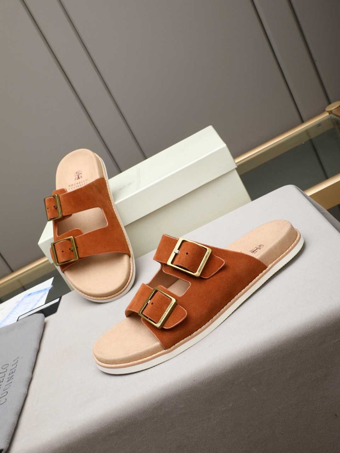 Brunello Cucinelli Men’s Brunello Cucinelli Slides Colorway 1 1308190-1