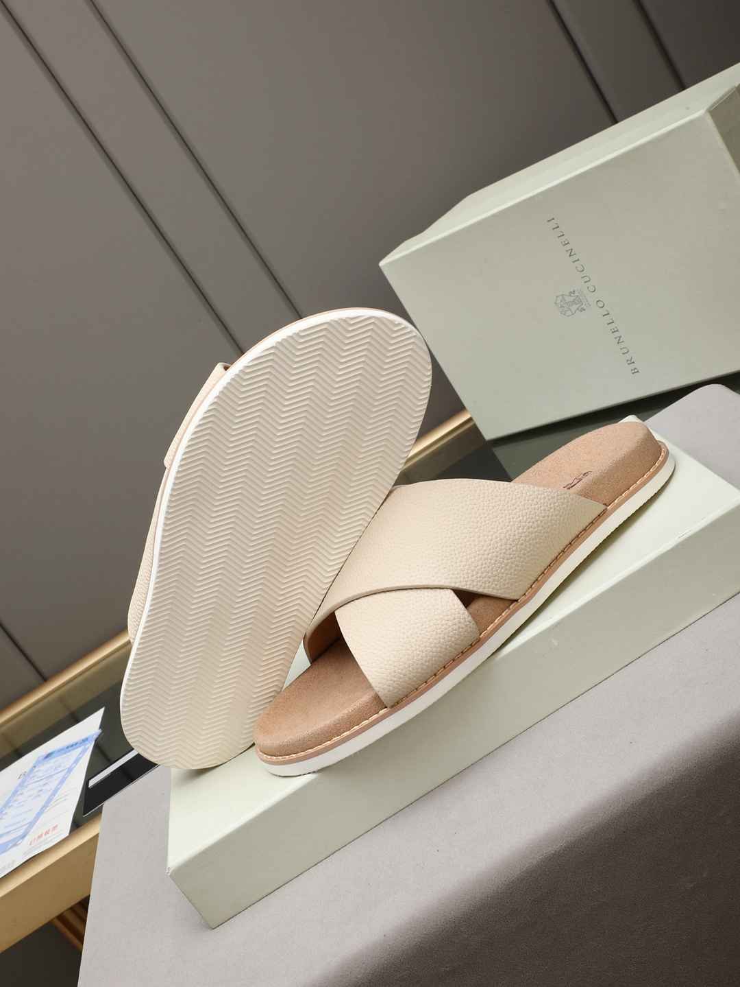 Brunello Cucinelli Men’s Brunello Cucinelli Slides Colorway 21 1308180-21
