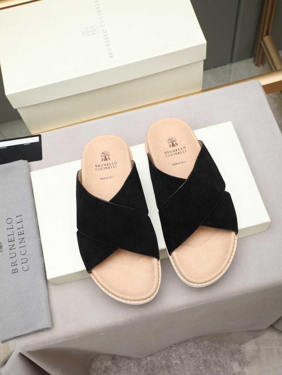 Brunello Cucinelli Men’s Brunello Cucinelli Slides Colorway 13 1308180-13