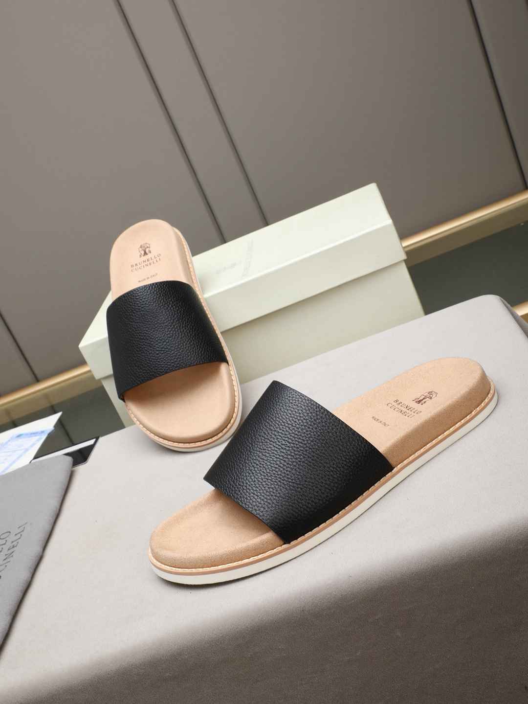 Brunello Cucinelli Men’s Brunello Cucinelli Slides Colorway 8 1308180-8
