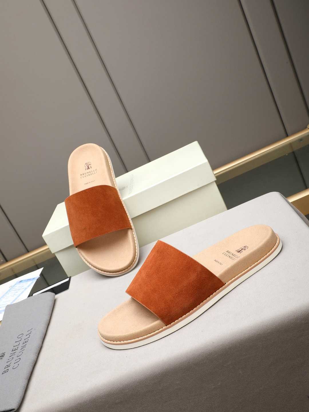 Brunello Cucinelli Men’s Brunello Cucinelli Slides Colorway 5 1308180-5