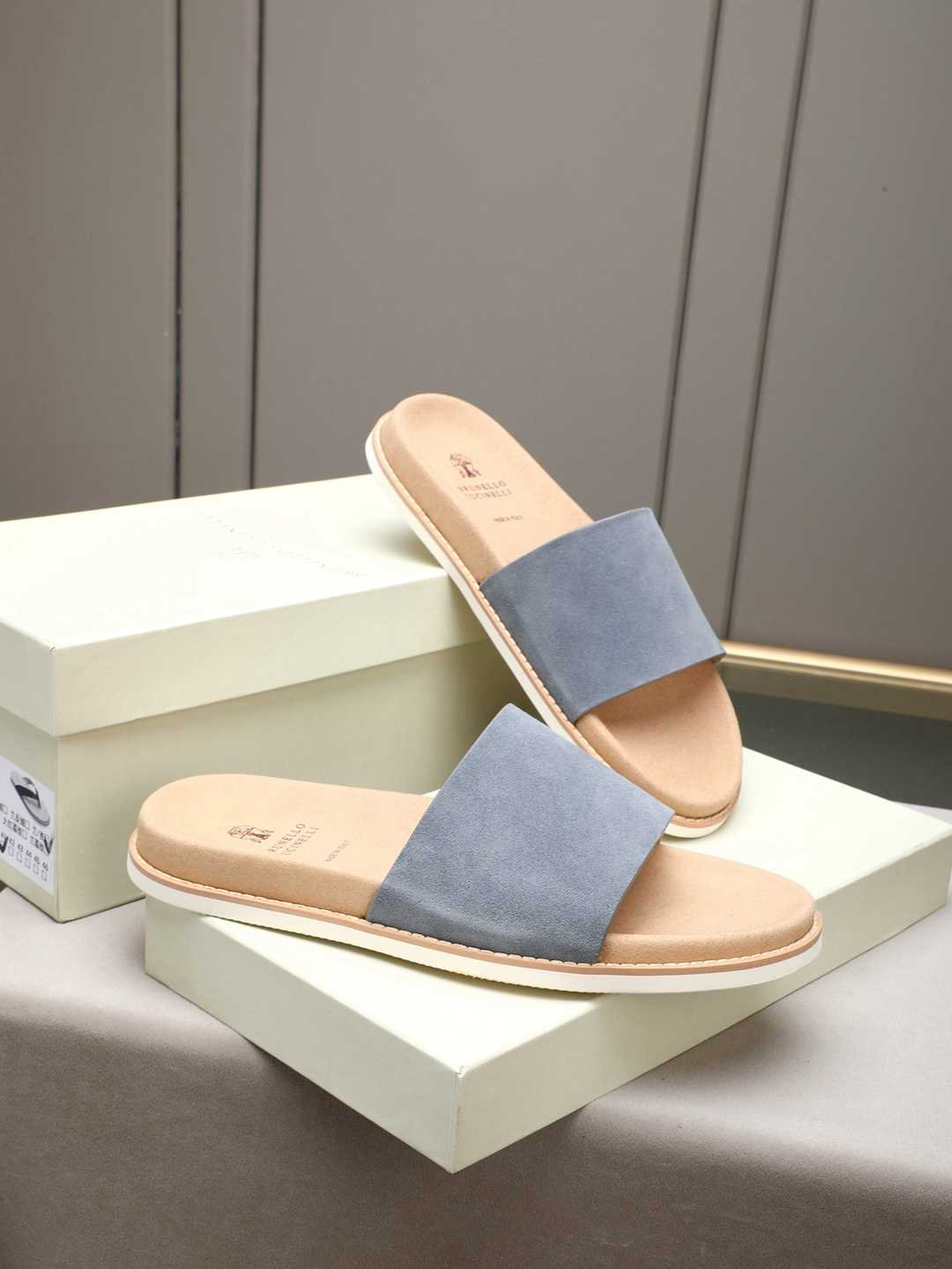 Brunello Cucinelli Men’s Brunello Cucinelli Slides Colorway 3 1308180-3