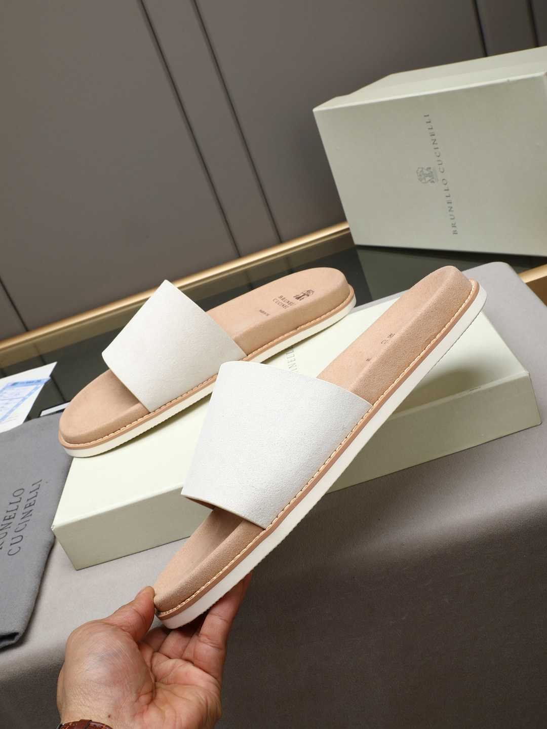 Brunello Cucinelli Men’s Brunello Cucinelli Slides Colorway 2 1308180-2
