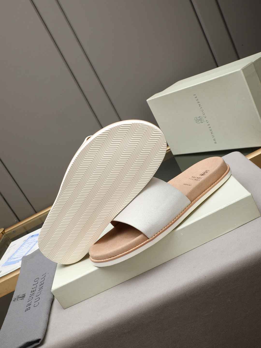 Brunello Cucinelli Men’s Brunello Cucinelli Slides Colorway 2 1308180-2
