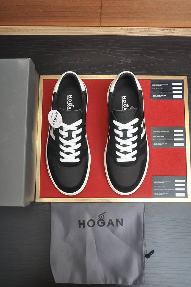 Hogan Men’s Leather Casual Sneakers 1133360