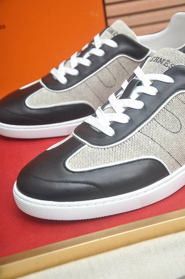 Hermes Leather Sneakers 1133340