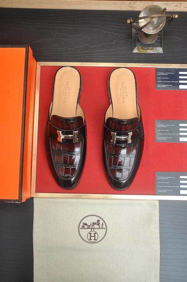 Hermes Men's Leather Sandals Colorway 7 1133260-7