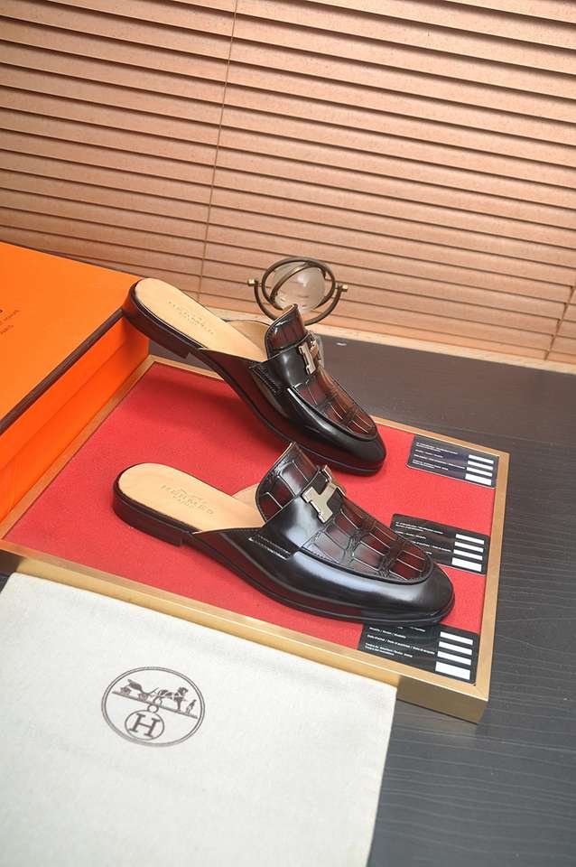 Hermes Men’s Leather Sandals Colorway 7 1133260-7