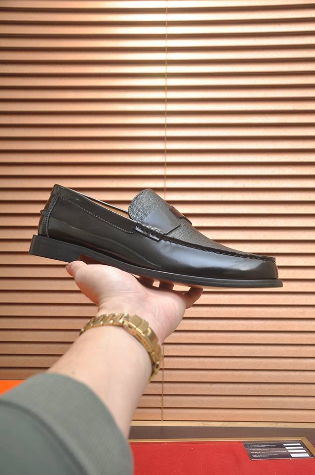 Hermes Men’s Leather Dress Shoes 1133290