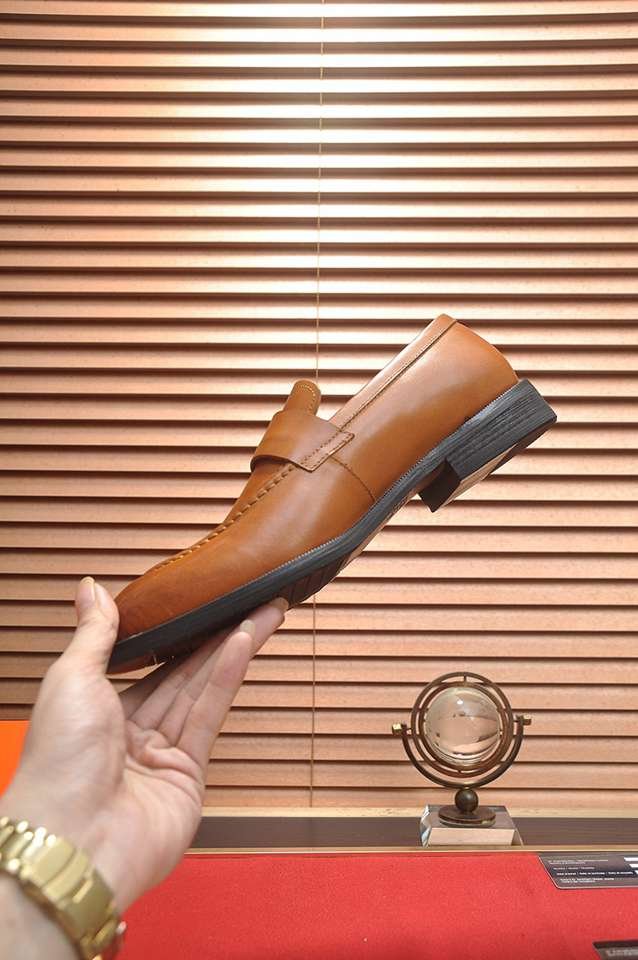 Hermes Men’s Leather Designer Sneakers Black Colorway 1 1133260-1