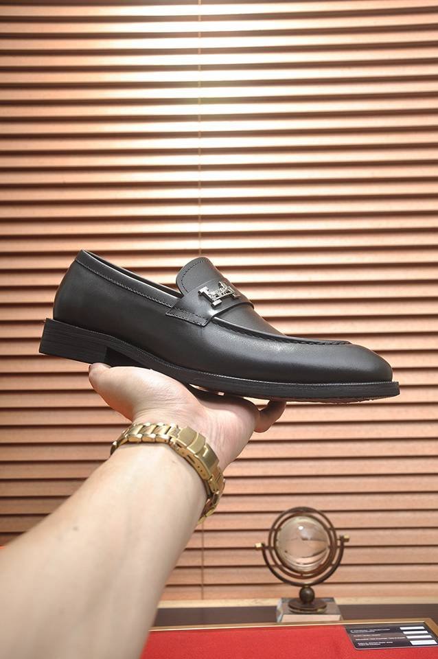 Hermes Men’s Leather Designer Sneakers Black 1133260