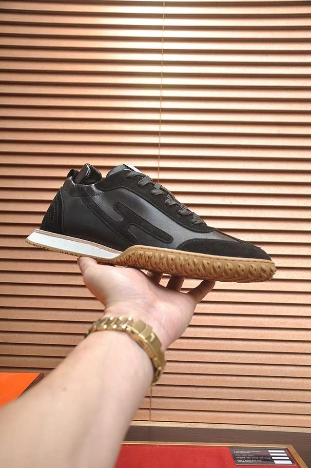 Hermes Leather Sneakers 1133270