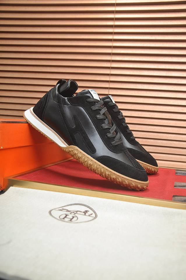 Hermes Leather Sneakers 1133270