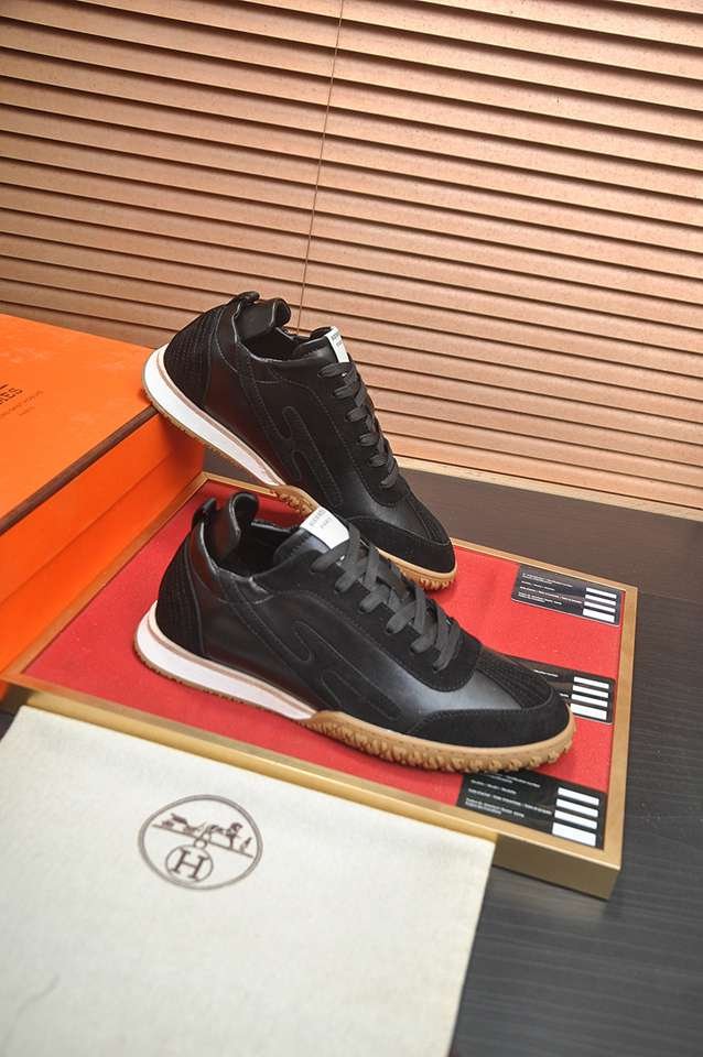 Hermes Leather Sneakers 1133270
