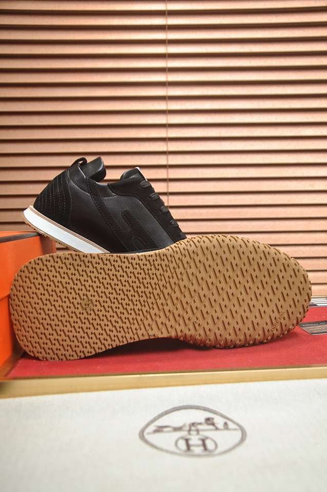 Hermes Leather Sneakers 1133270