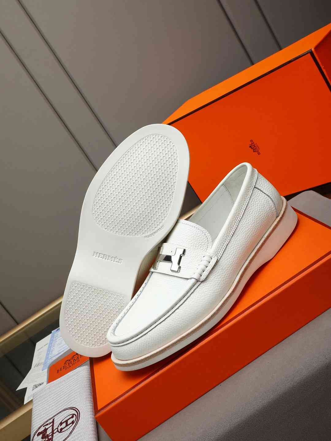 Hermes Men’s Leather Loafers 1308310