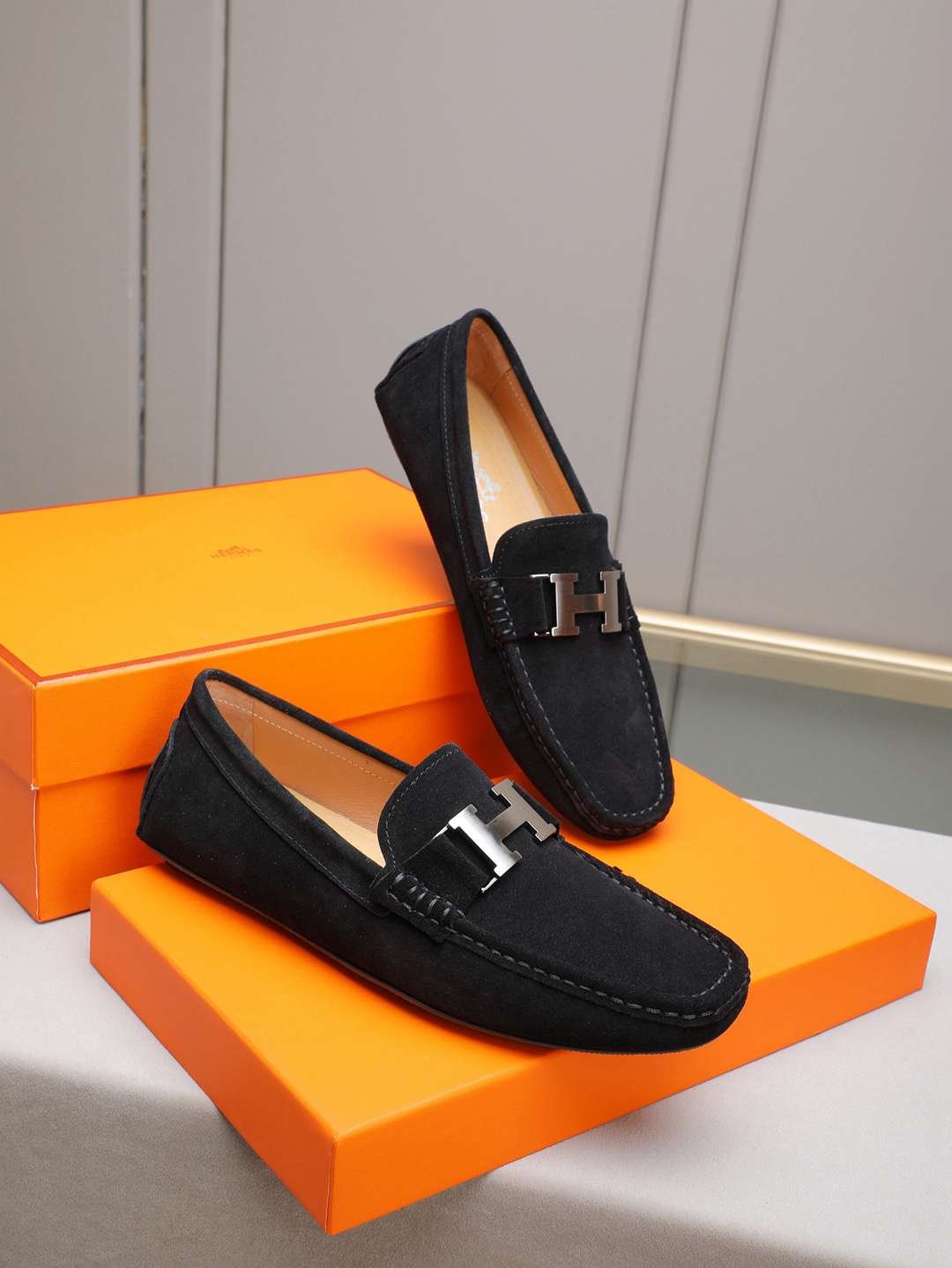 Hermes Men’s Leather Sneakers 1308220