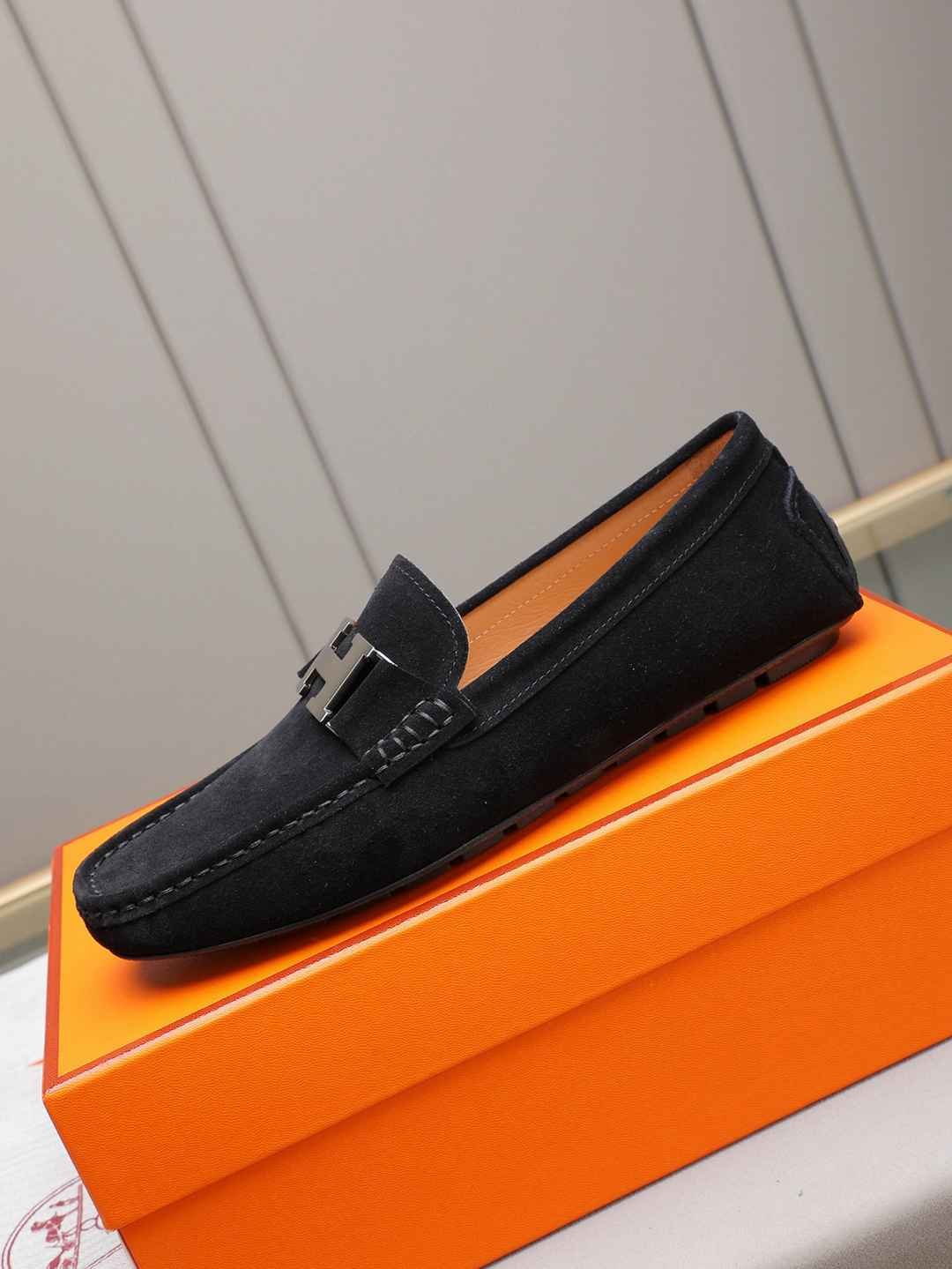 Hermes Men’s Leather Sneakers 1308220