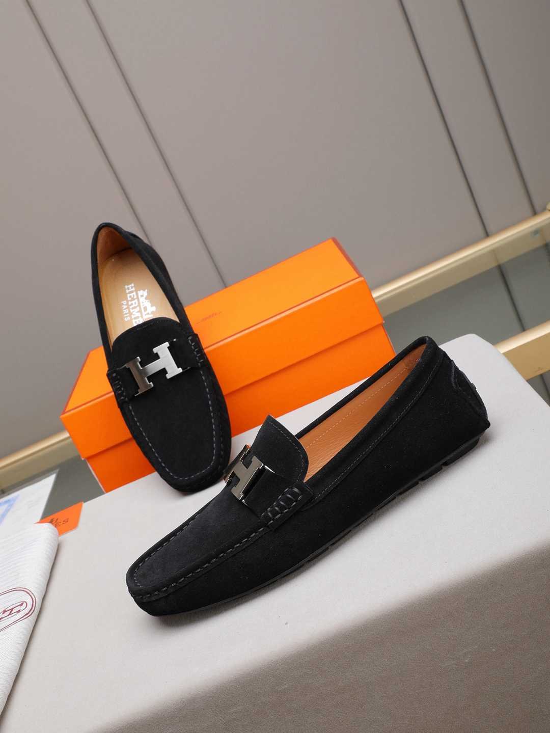 Hermes Men’s Leather Sneakers 1308220
