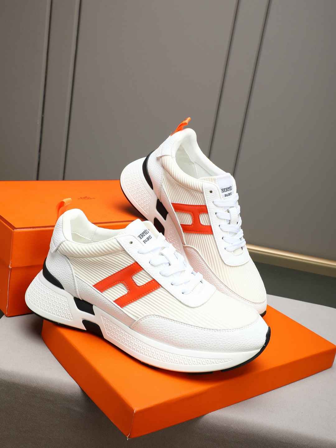 Hermes Men’s Bouncing Sneakers Contrast 1308270