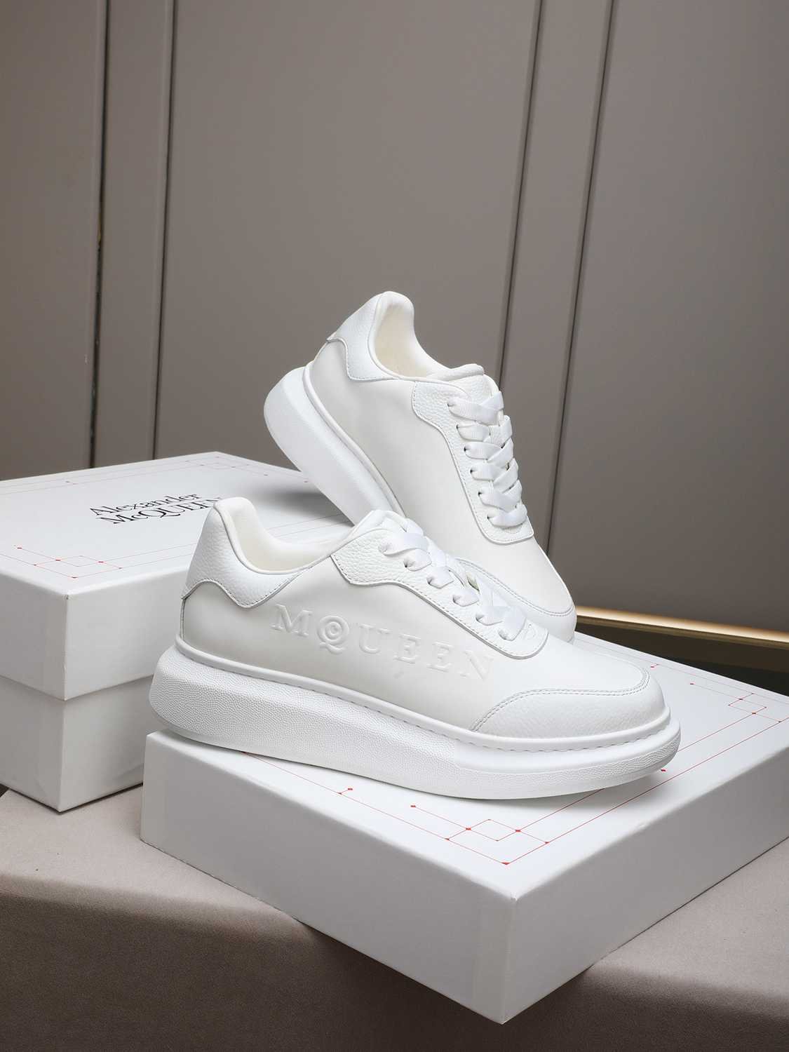 Alexander McQueen Fabric i1 Sneakers Colorway 2 1308310-2