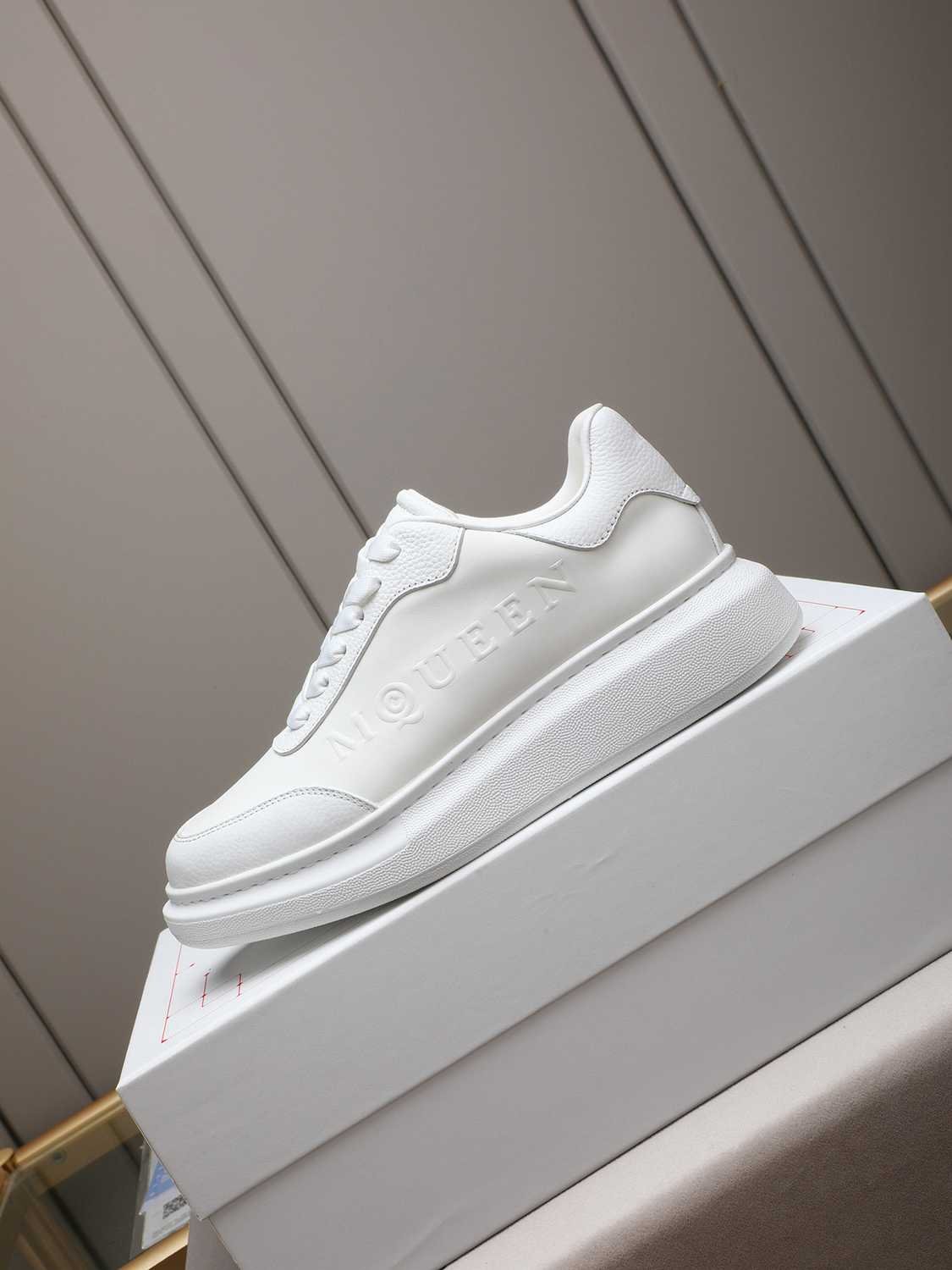 Alexander McQueen Fabric i1 Sneakers Colorway 2 1308310-2