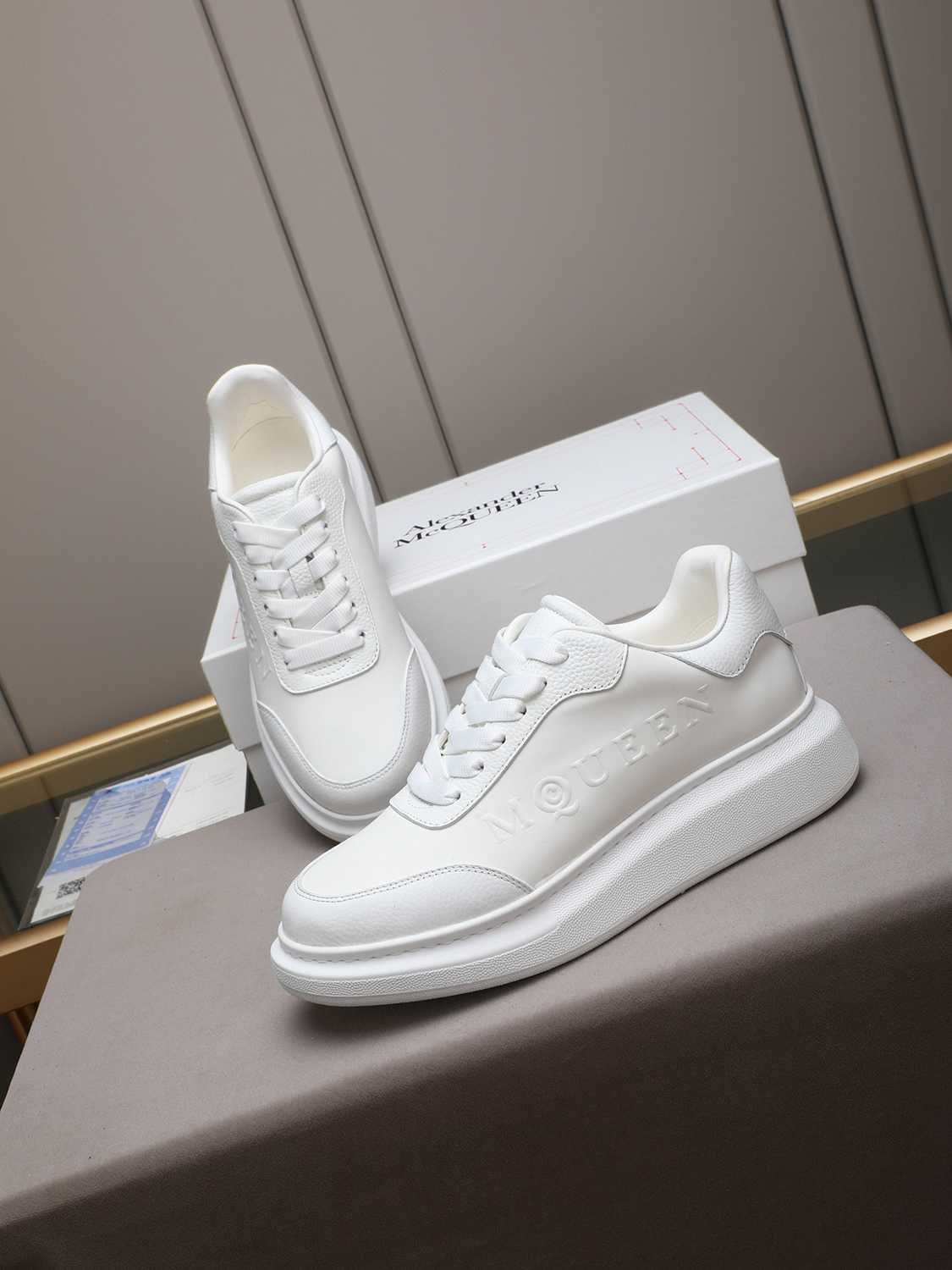 Alexander McQueen Fabric i1 Sneakers Colorway 2 1308310-2