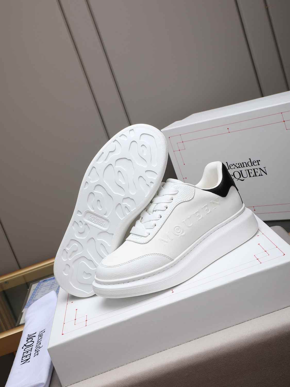 Alexander McQueen Fabric i1 Sneakers Colorway 1 1308310-1