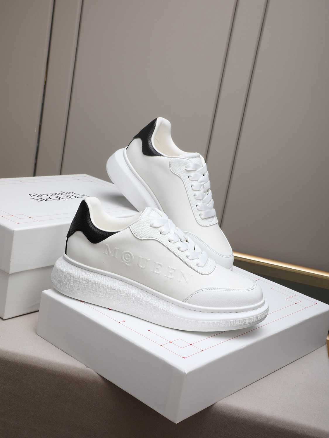 Alexander McQueen Fabric i1 Sneakers Colorway 1 1308310-1